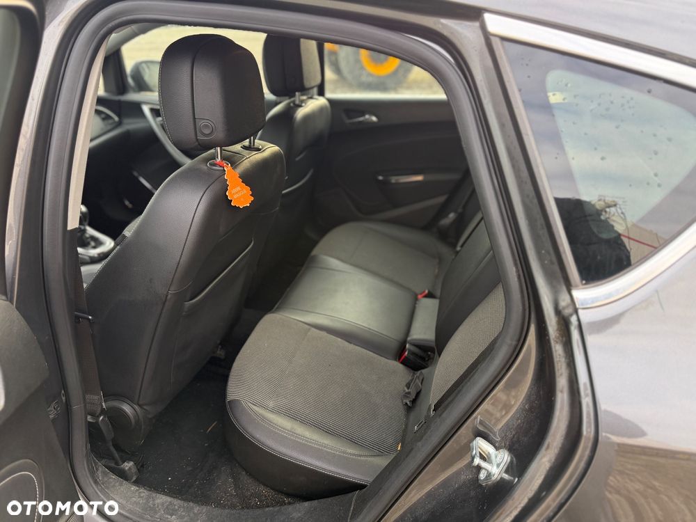 Opel Astra 1.4 Turbo Design Edition - 9