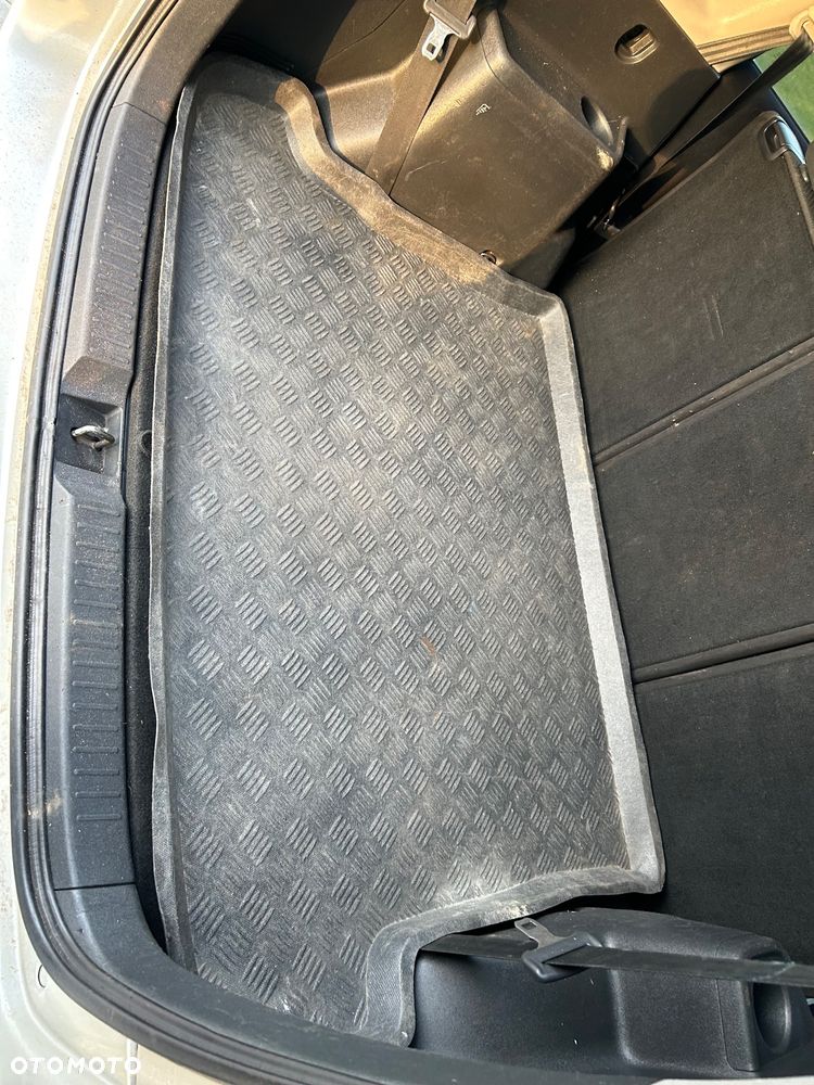 Toyota Corolla Verso 2.0 D-4D Prestige 7os - 7