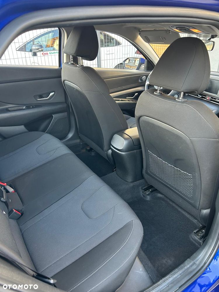 Hyundai Elantra 1.6 Modern - 21