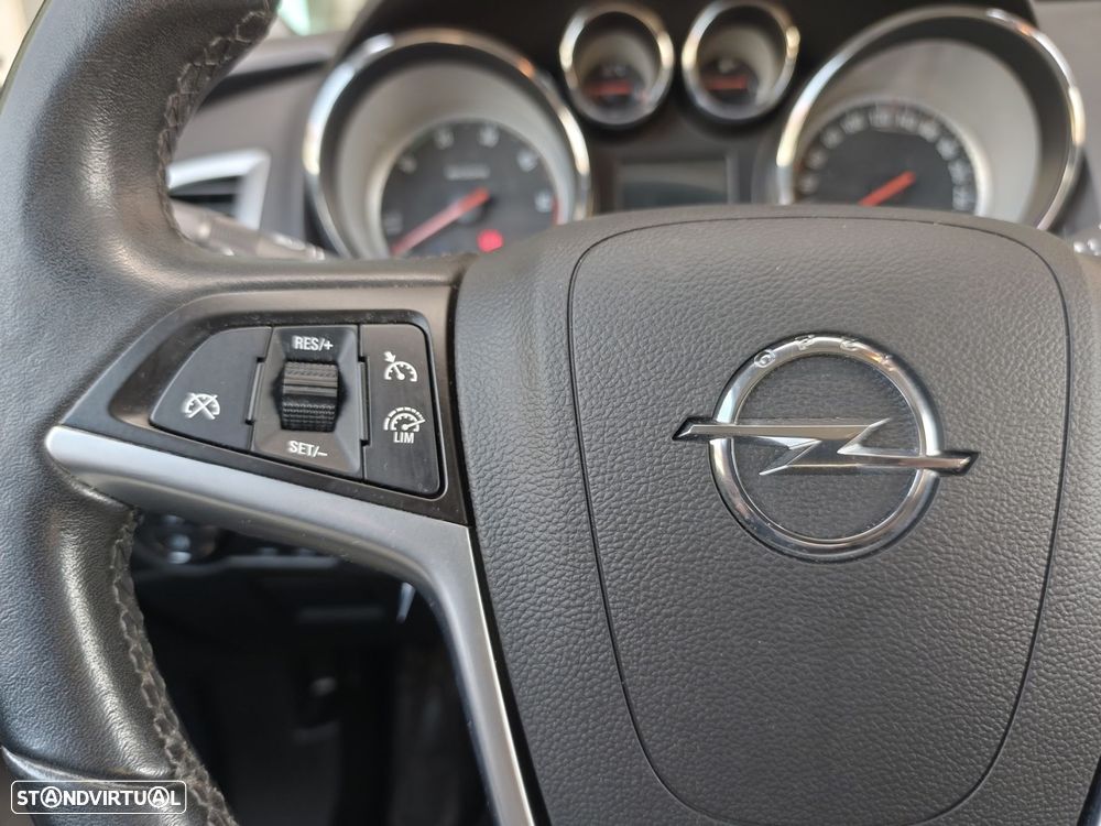 Opel Astra Sports Tourer 1.7 CDTi Executive S/S - 23
