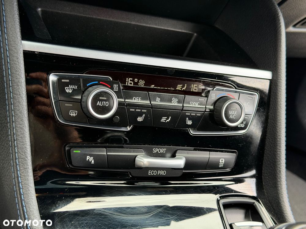 BMW Seria 2 220d Sport-Aut M Sport - 33