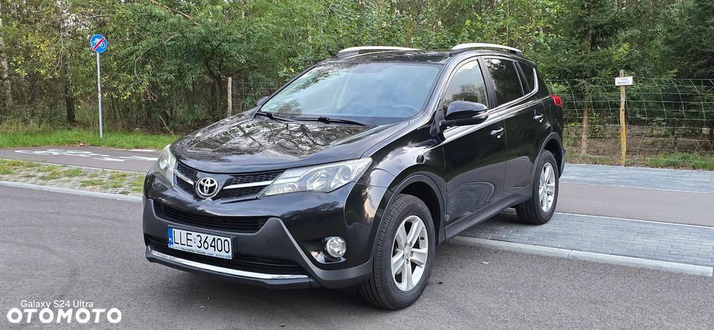 Toyota RAV4 - 1