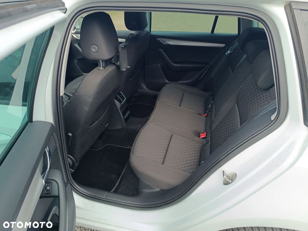 Skoda Octavia 2.0 TDI DSG Drive - 14