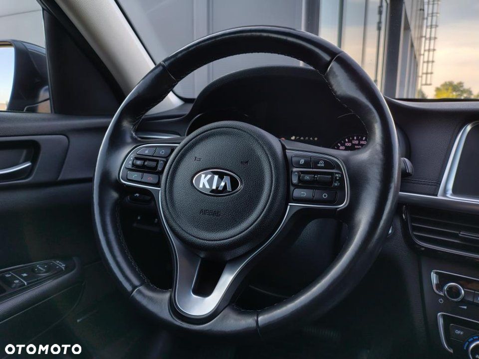 Kia Optima - 19