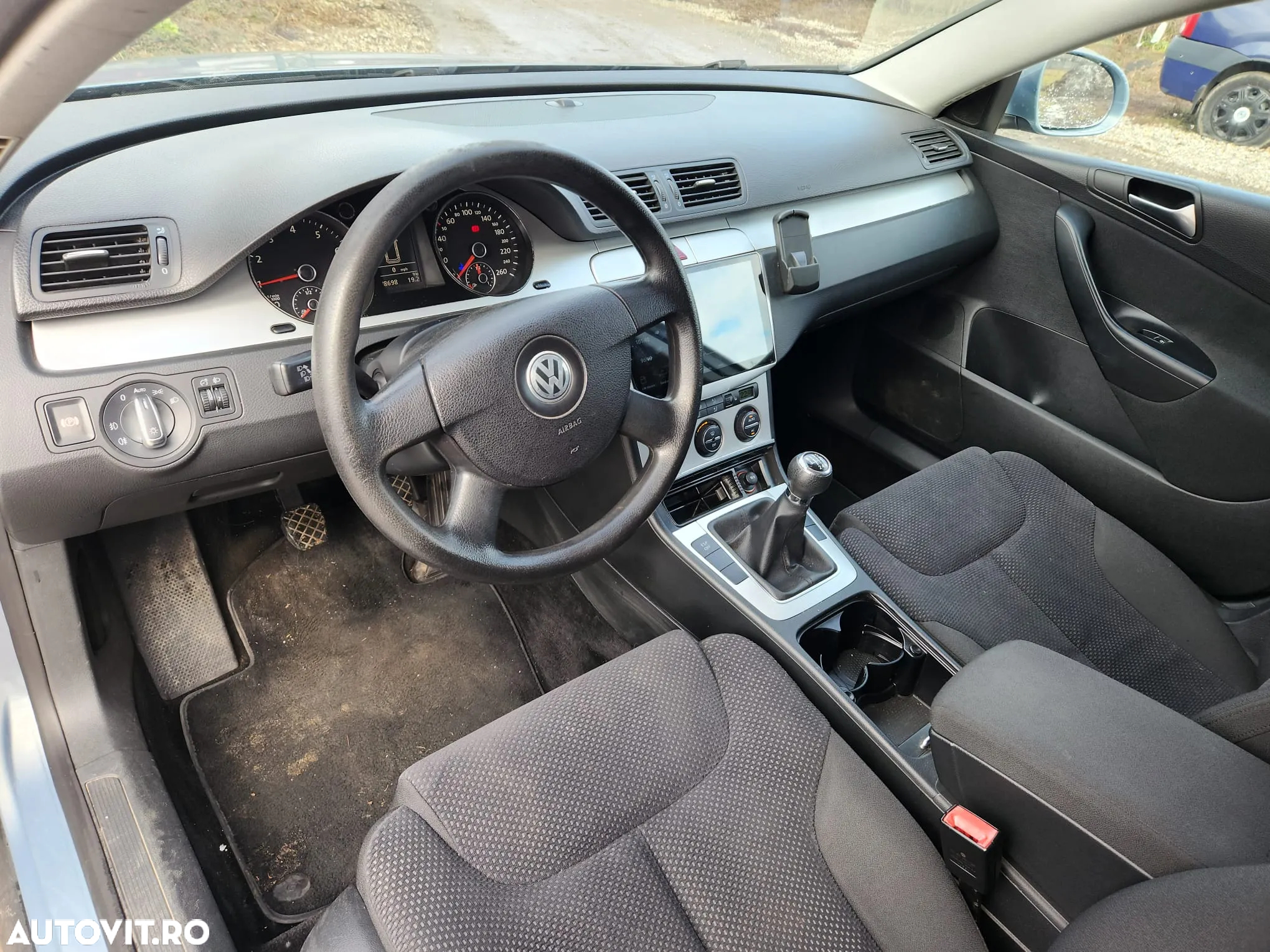Volkswagen Passat - 4