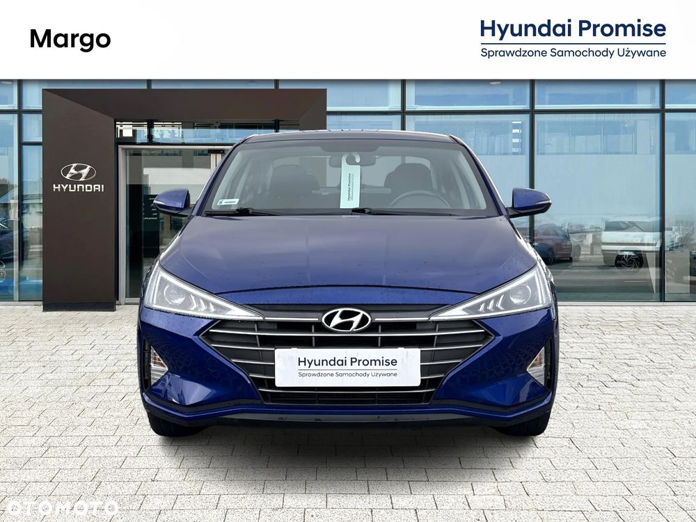 Hyundai Elantra 1.6 Comfort - 11