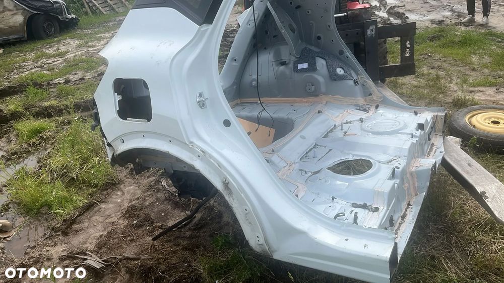 RENAULT CAPTUR  II BIXUI DUPA TYŁ BŁOTNIK LEWY PRAWY PAS WANNA - 2
