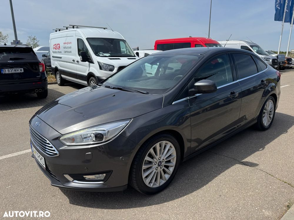 Ford Focus 1.5 EcoBoost Titanium - 3