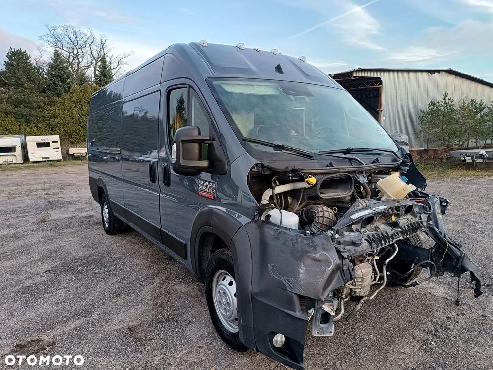 RAM PROMASTER MAXI