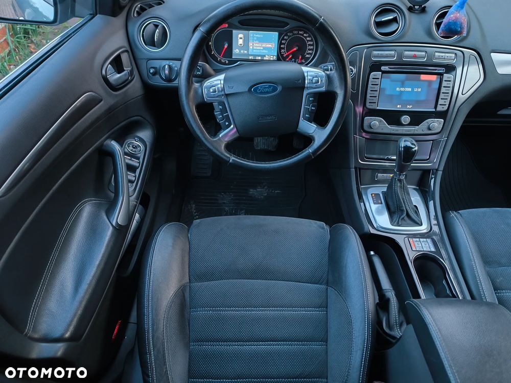 Ford Mondeo - 18