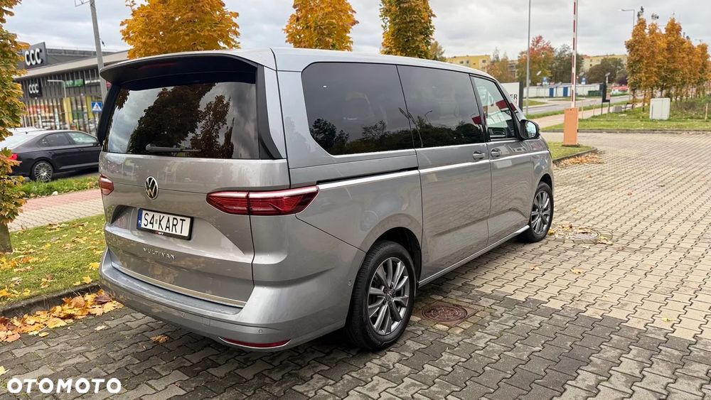 Volkswagen Multivan - 11