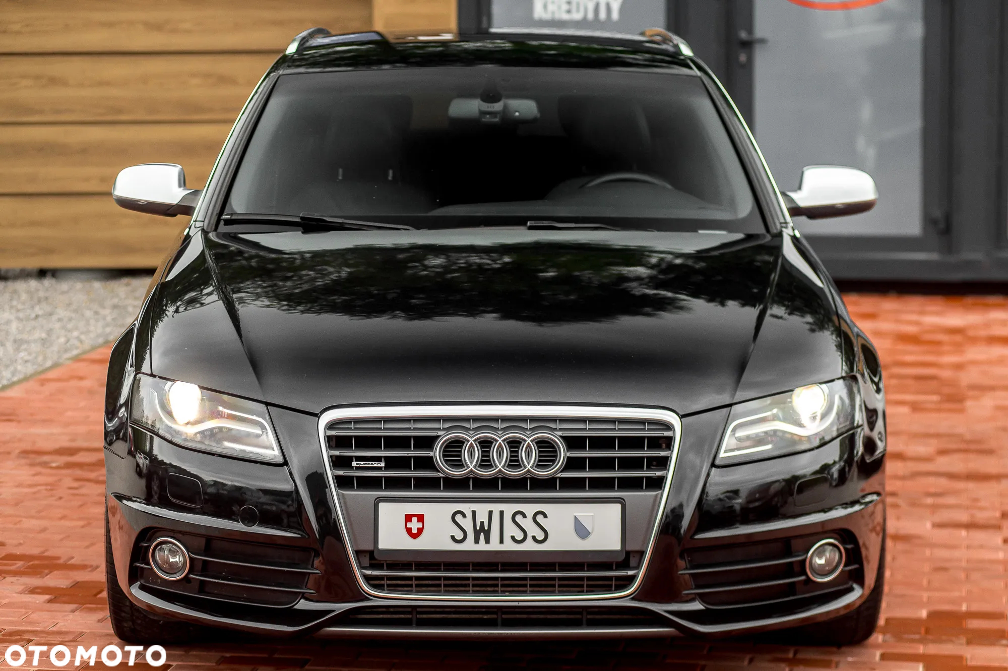 Audi A4 Avant 2.0 TFSI quattro S tronic S line Sportpaket - 4