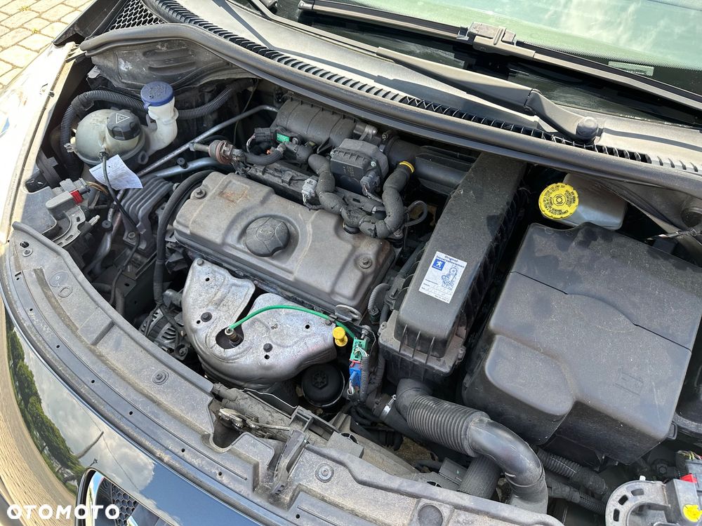 Peugeot 207 75 forever - 32
