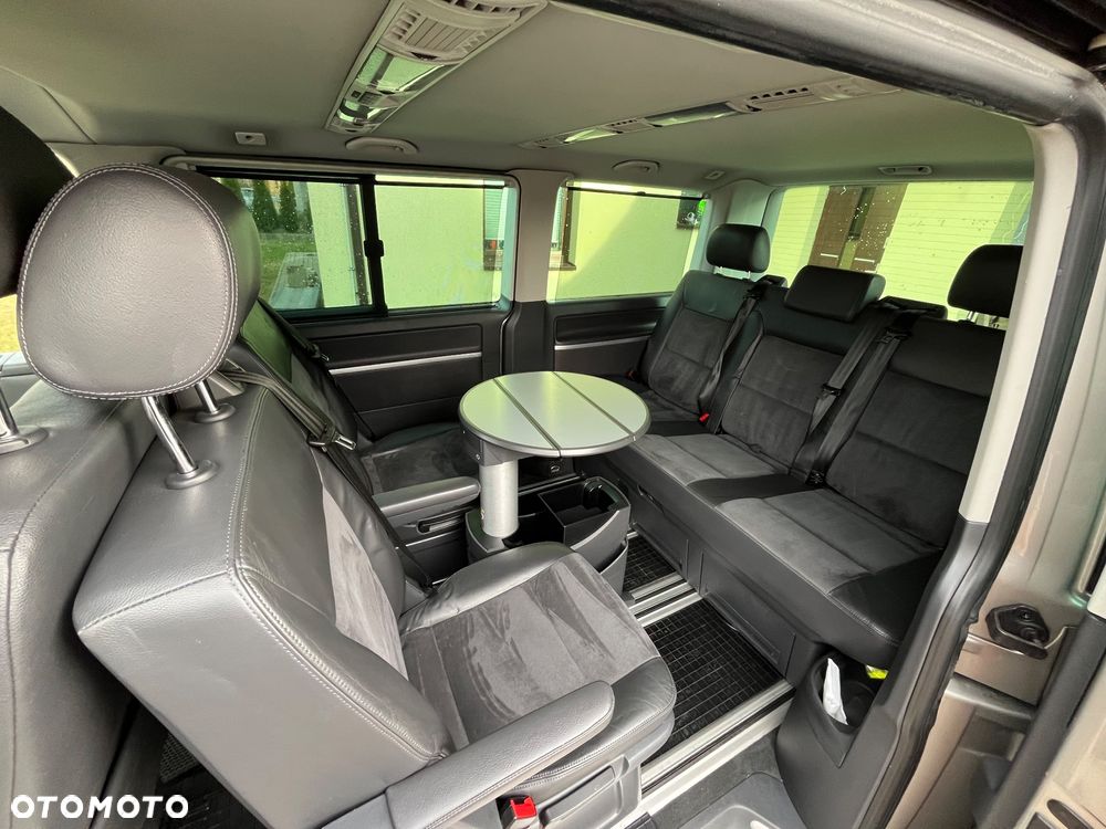 Volkswagen Multivan - 5