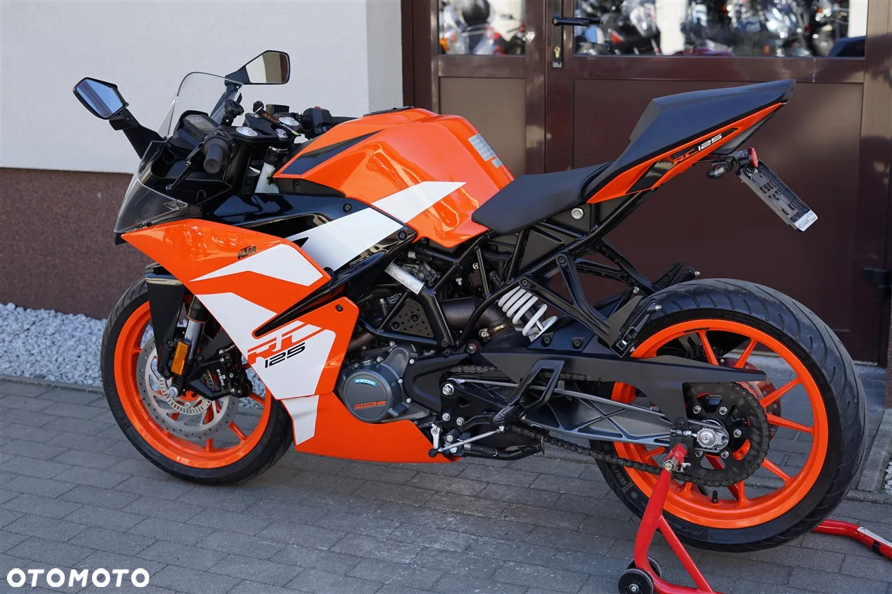 KTM RC 125 - 19