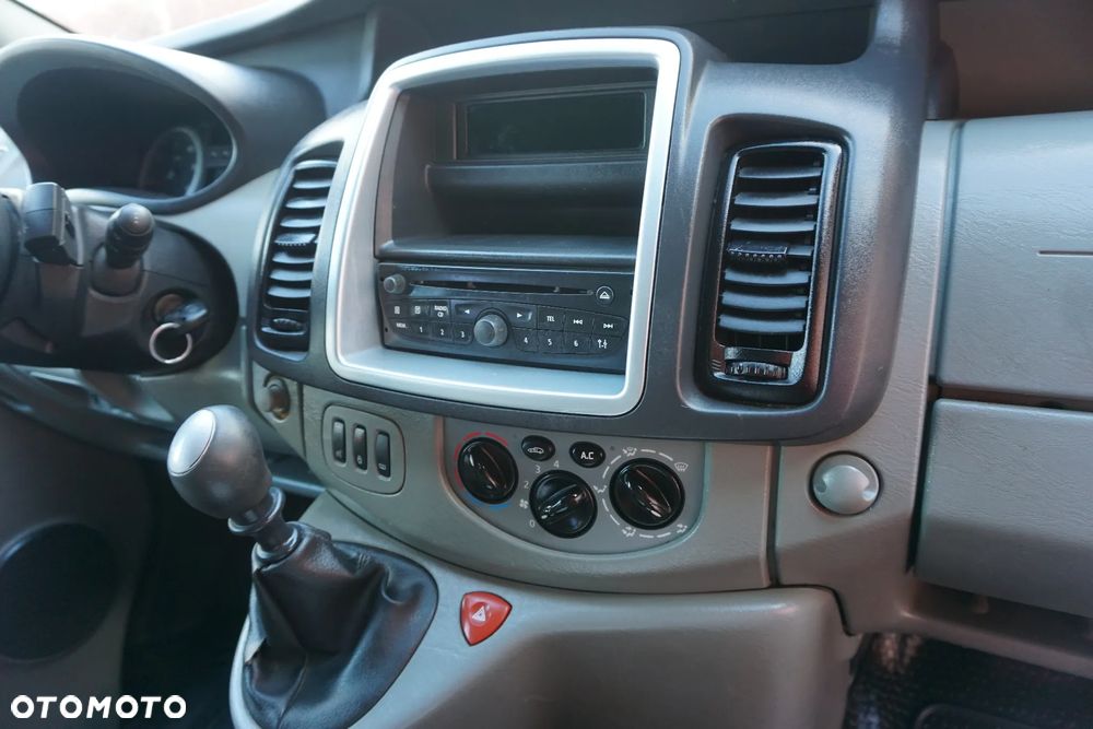 Renault Trafic 2.0 dCi 115 Grand Passenger Expression - 20