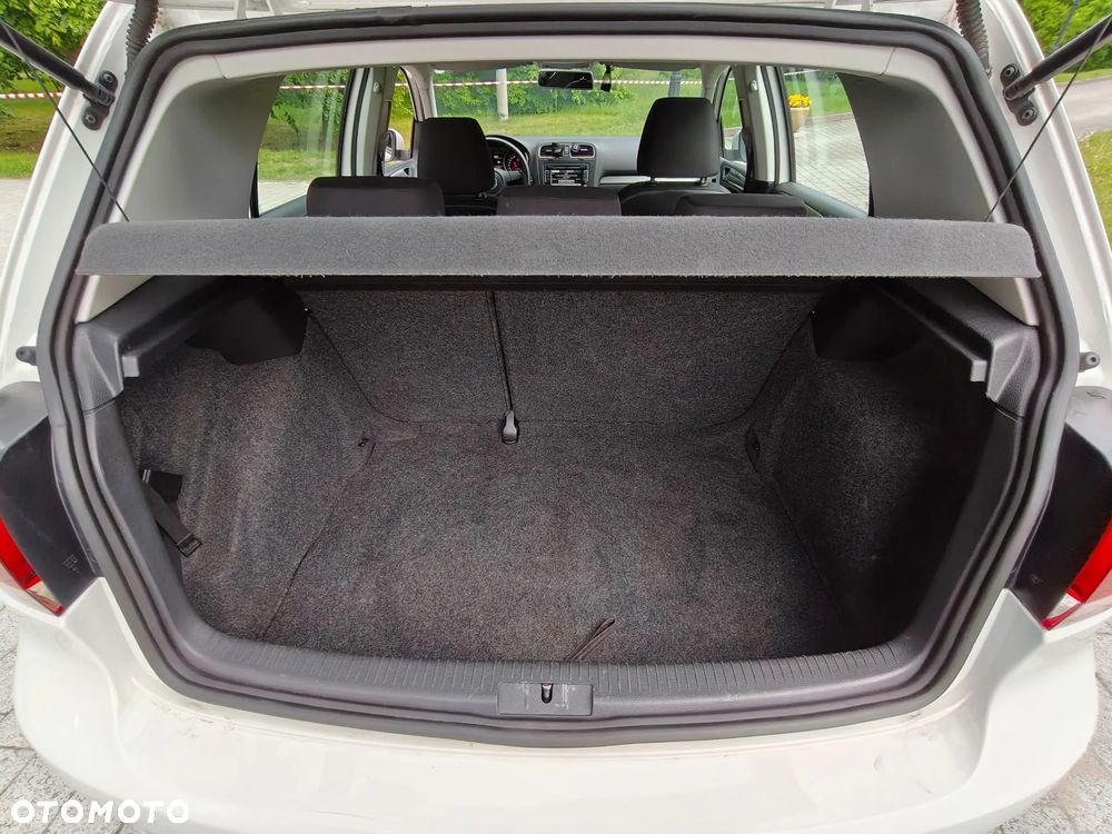 Volkswagen Golf 1.6 TDI DPF BlueMotion Technology Team - 17