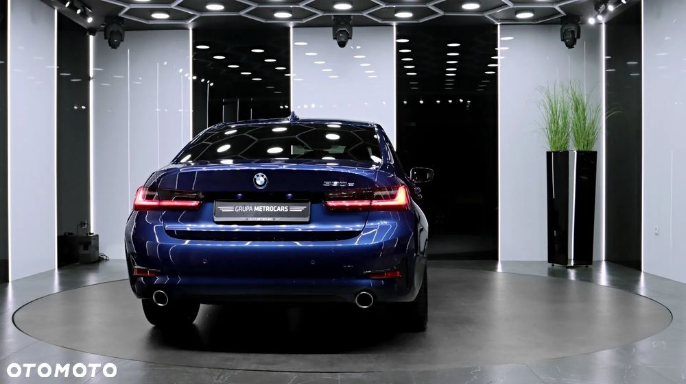BMW Seria 3 330e Sport Line sport - 8