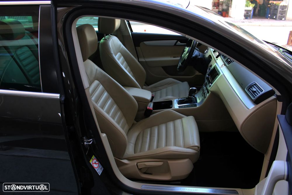 VW Passat Alltrack 2.0 TDI 4Motion DSG BlueMotion Tec - 31