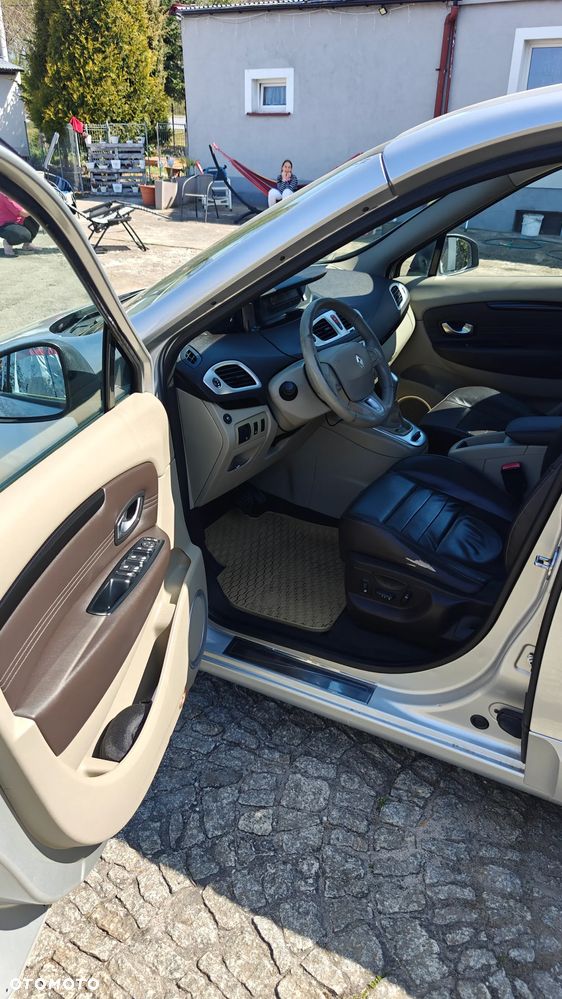 Renault Grand Scenic 2.0 16V 140 CVT Luxe - 10