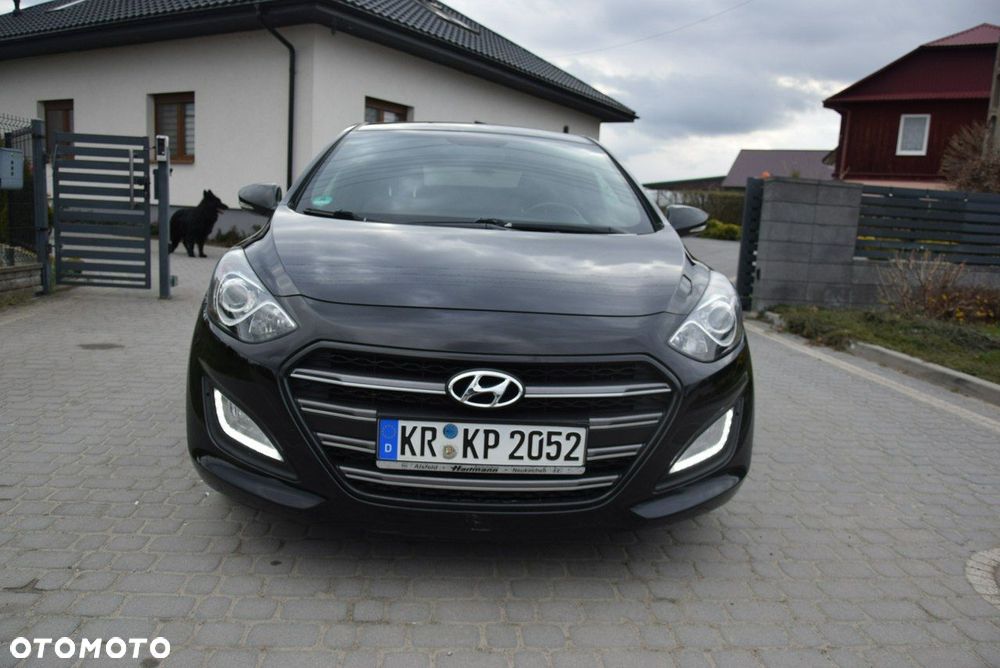 Hyundai i30 blue 1.4 Style - 5