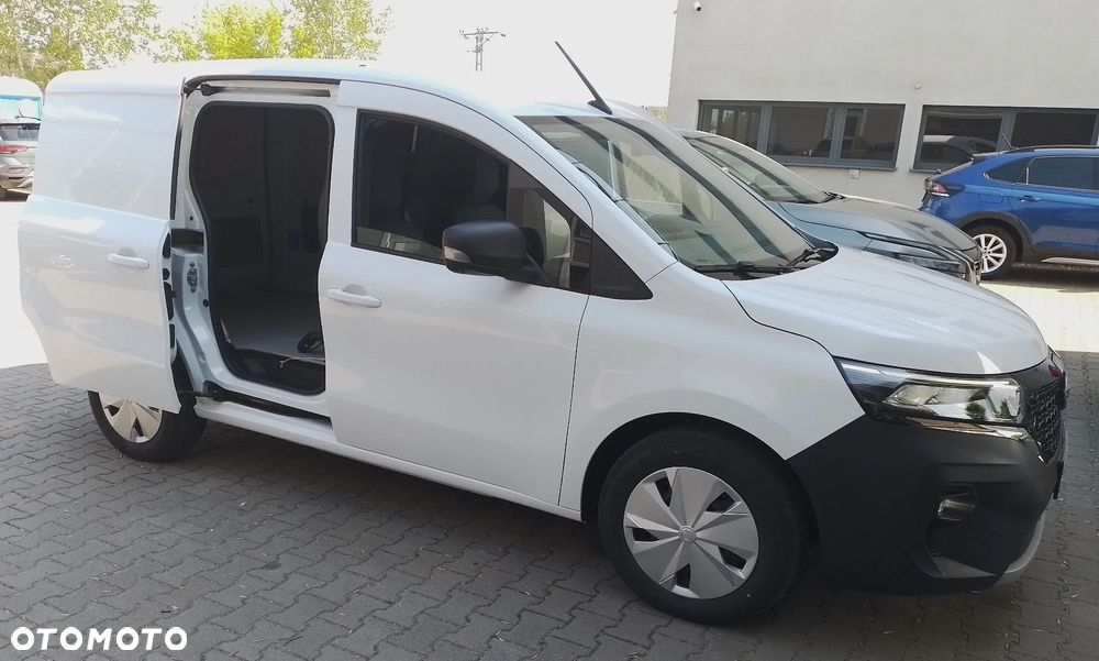 Nissan TOWNSTAR - 31