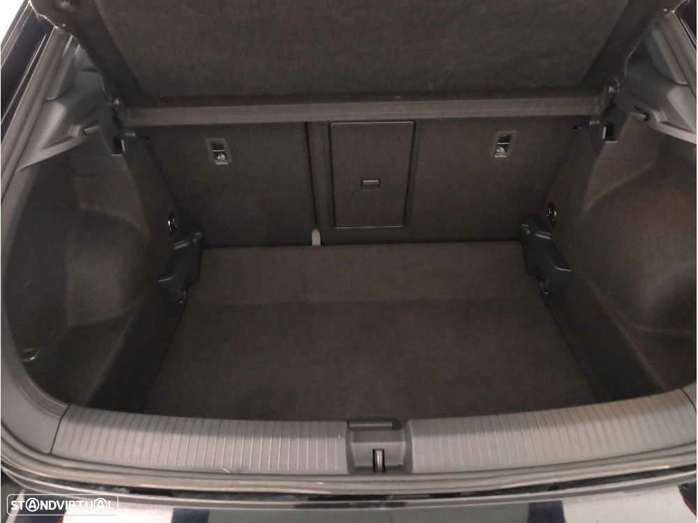 VW T-Roc 2.0 TDI R-Line DSG - 16