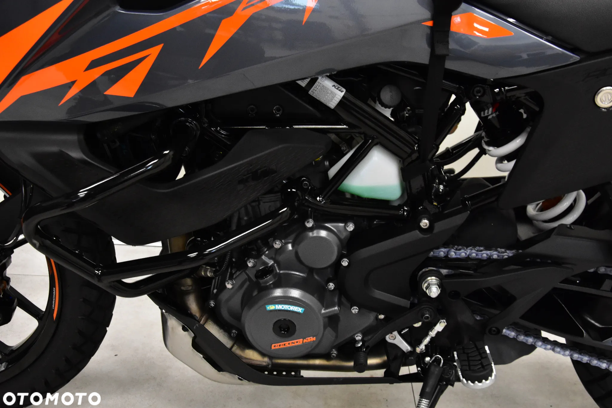KTM Adventure - 36