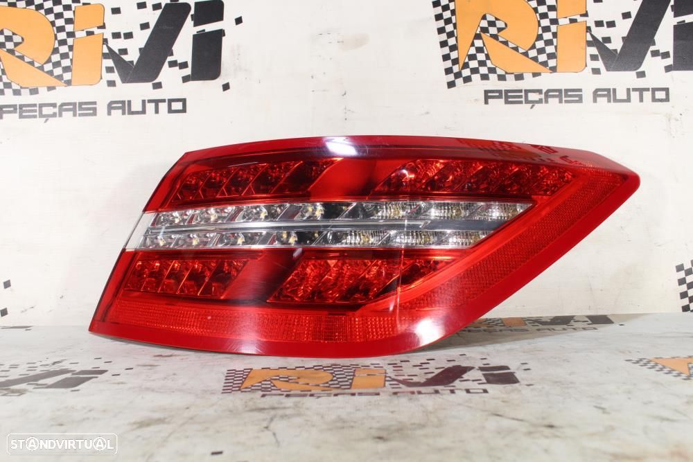 Farolim Direito Mercedes-Benz E-Class Coupé (C207)  A2078200364 / Mala - 1