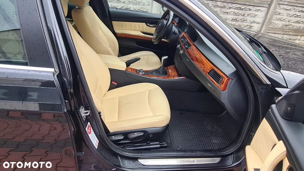 BMW Seria 3 330i xDrive - 8