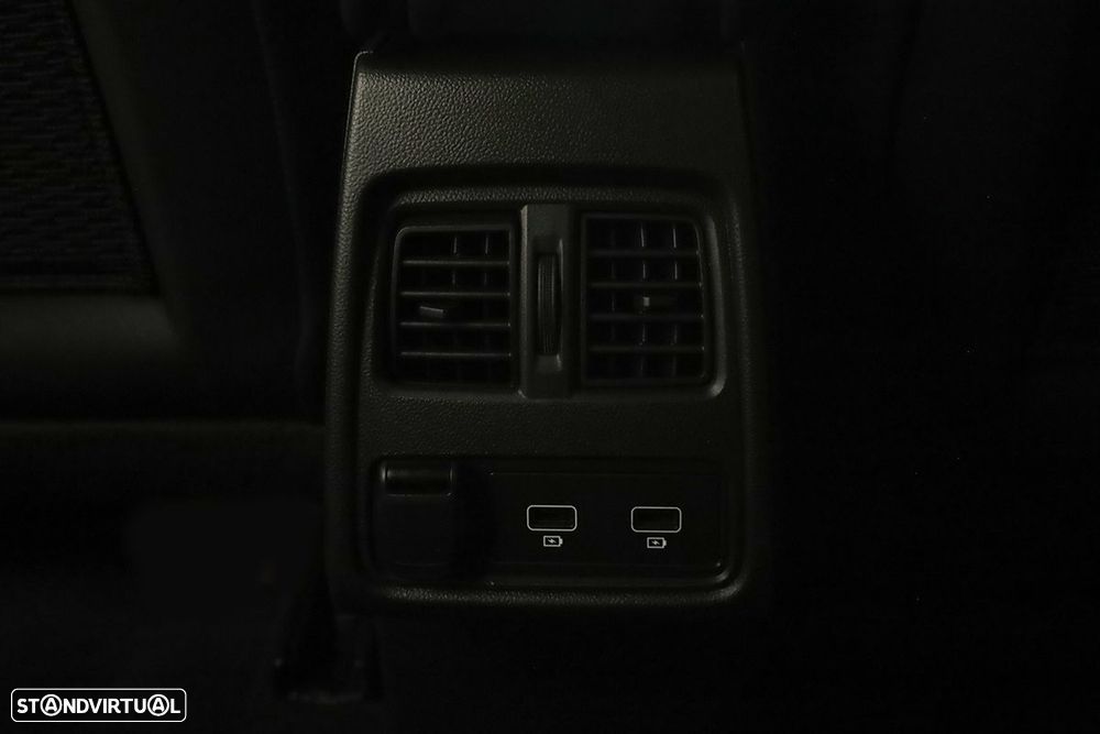 Renault Captur 1.0 TCe Techno Bi-Fuel - 23