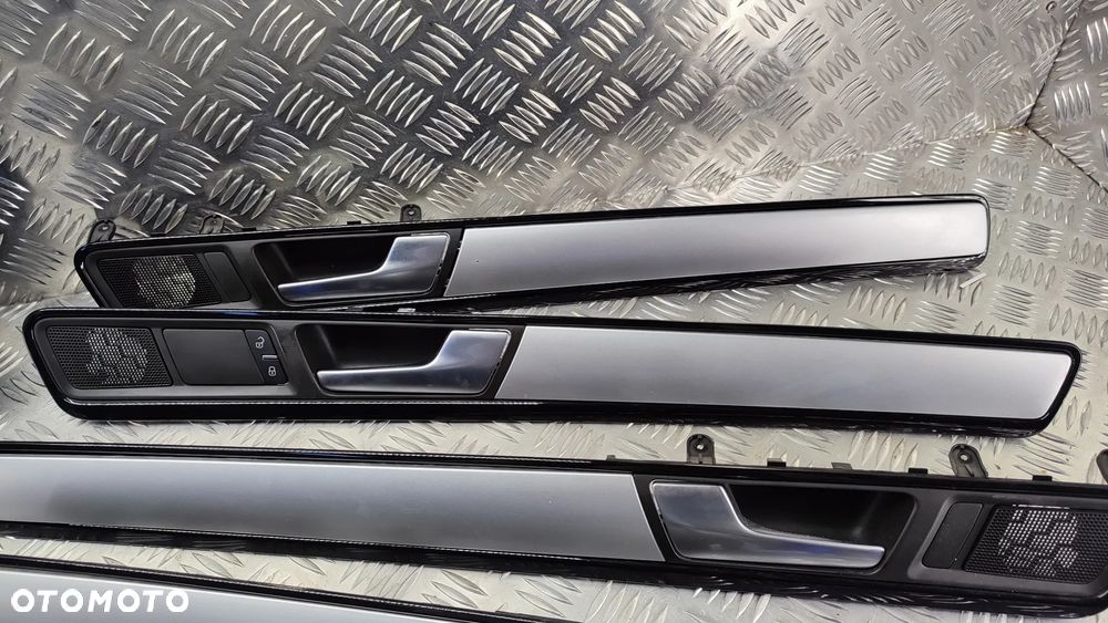 VW TOUAREG 7P 10-18R DEKORY LISTWY OZDOBNE DRZWI KOMPLET RAMKI CZARNE ZE SREBRNYM 7P6858602 ENGINE - 5