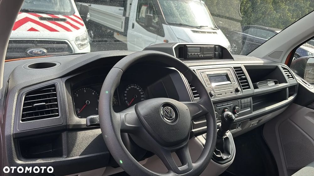 Volkswagen Transporter - 13