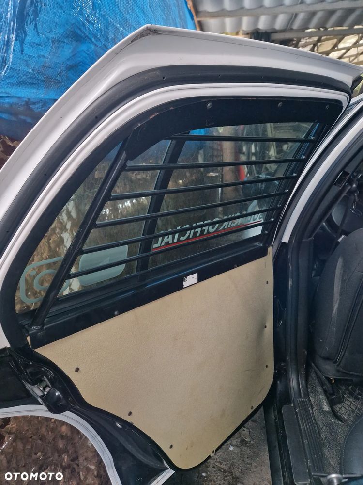 Ford Crown Victoria Police Drzwi Kraty Komplet - 1