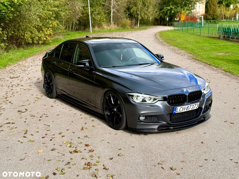 BMW Seria 3 330i M Sport - 16