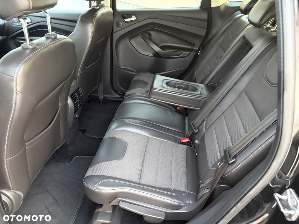 Ford Kuga 2.0 TDCi AWD ST-Line - 27