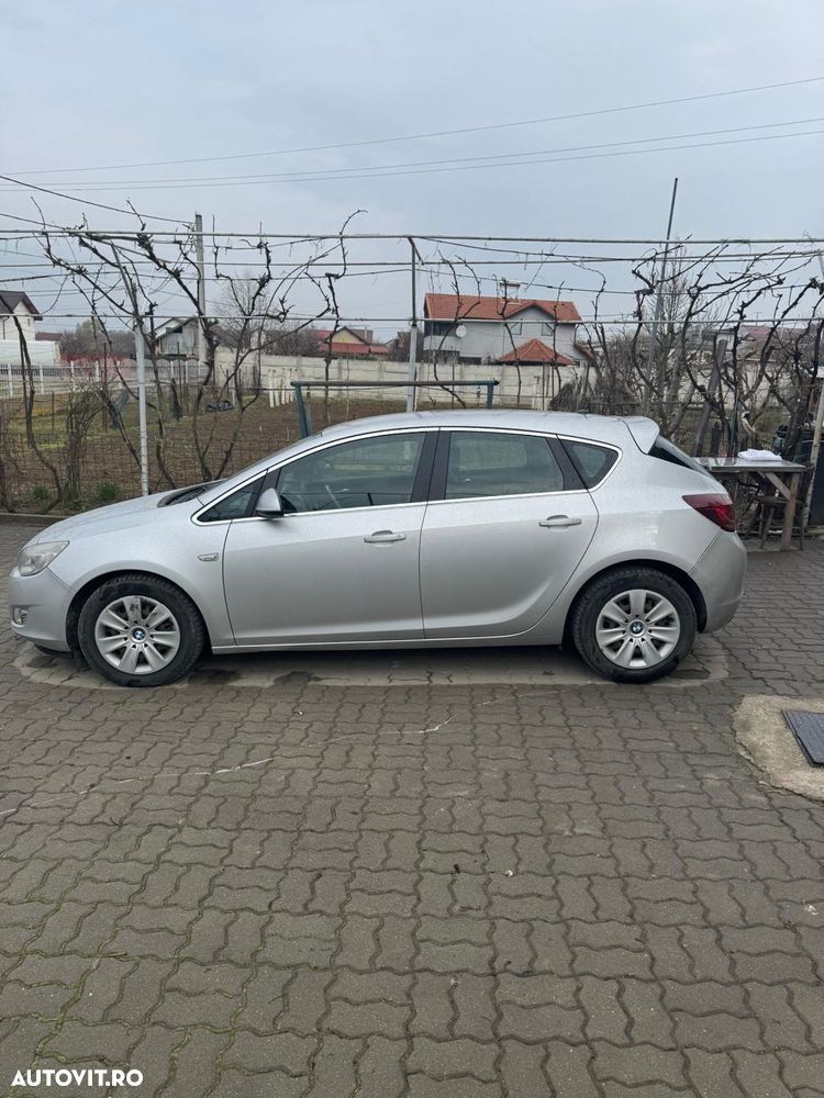 Opel Astra 1.7 CDTI ECOTEC - 1