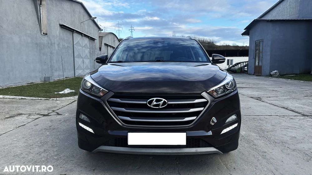 Hyundai Tucson 2.0 CRDI 4WD Automatik Advantage - 2