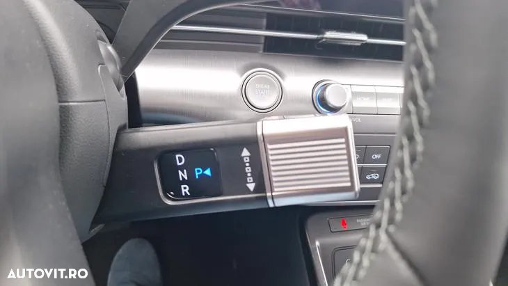 Hyundai KONA - 15