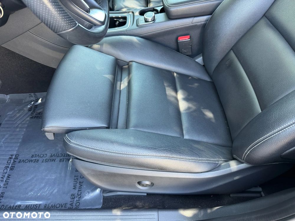 Mercedes-Benz GLA 250 4Matic 7G-DCT AMG Line - 20