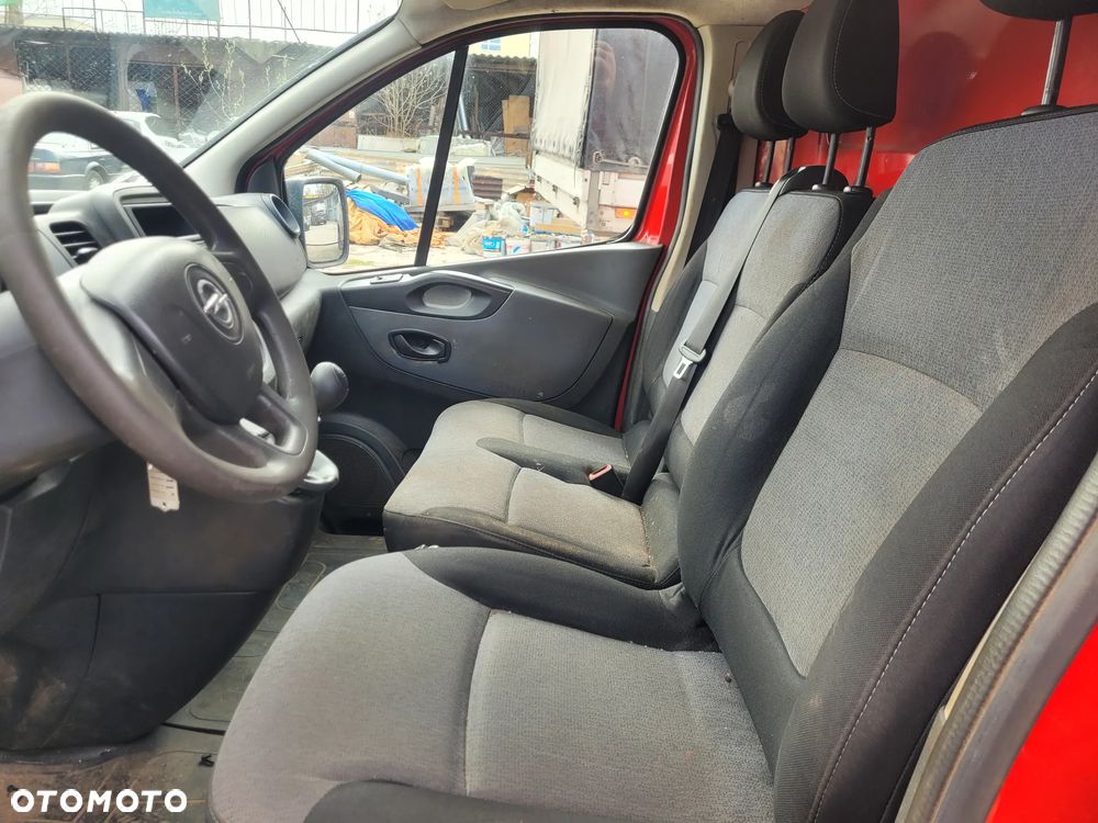 Opel Vivaro - 9
