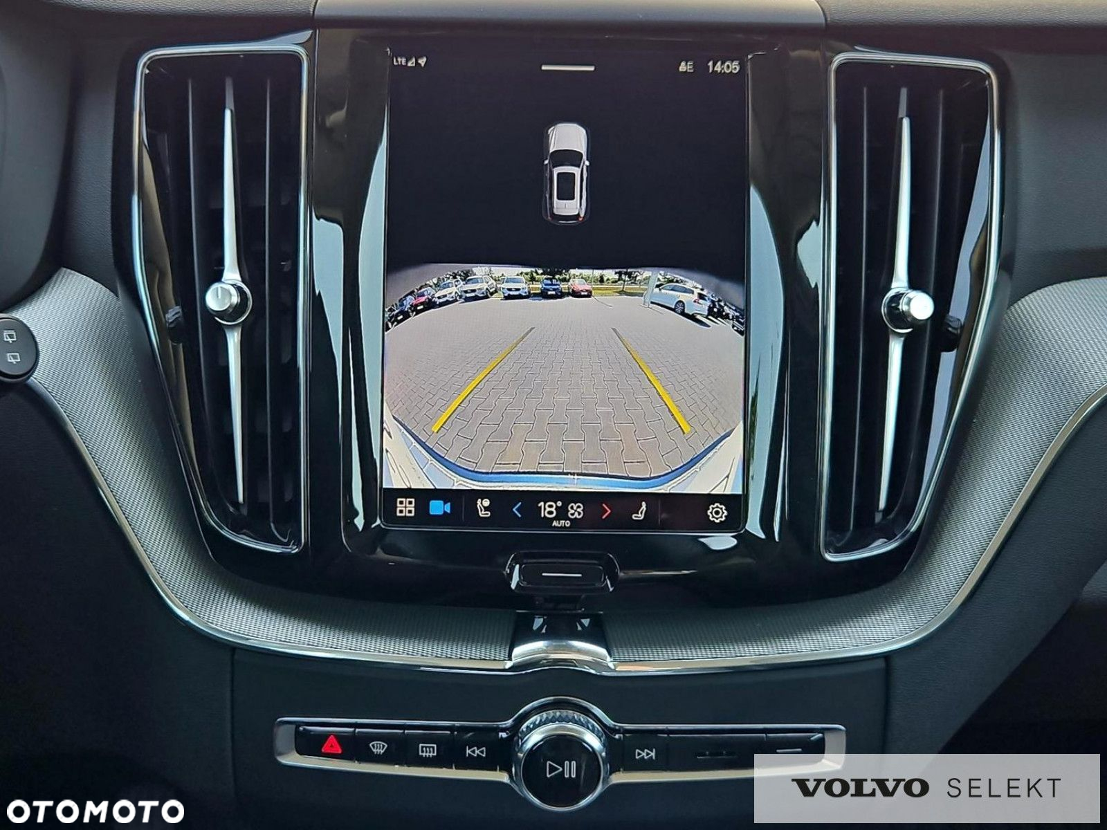 Volvo XC 60 B5 B AWD Plus Dark - 19