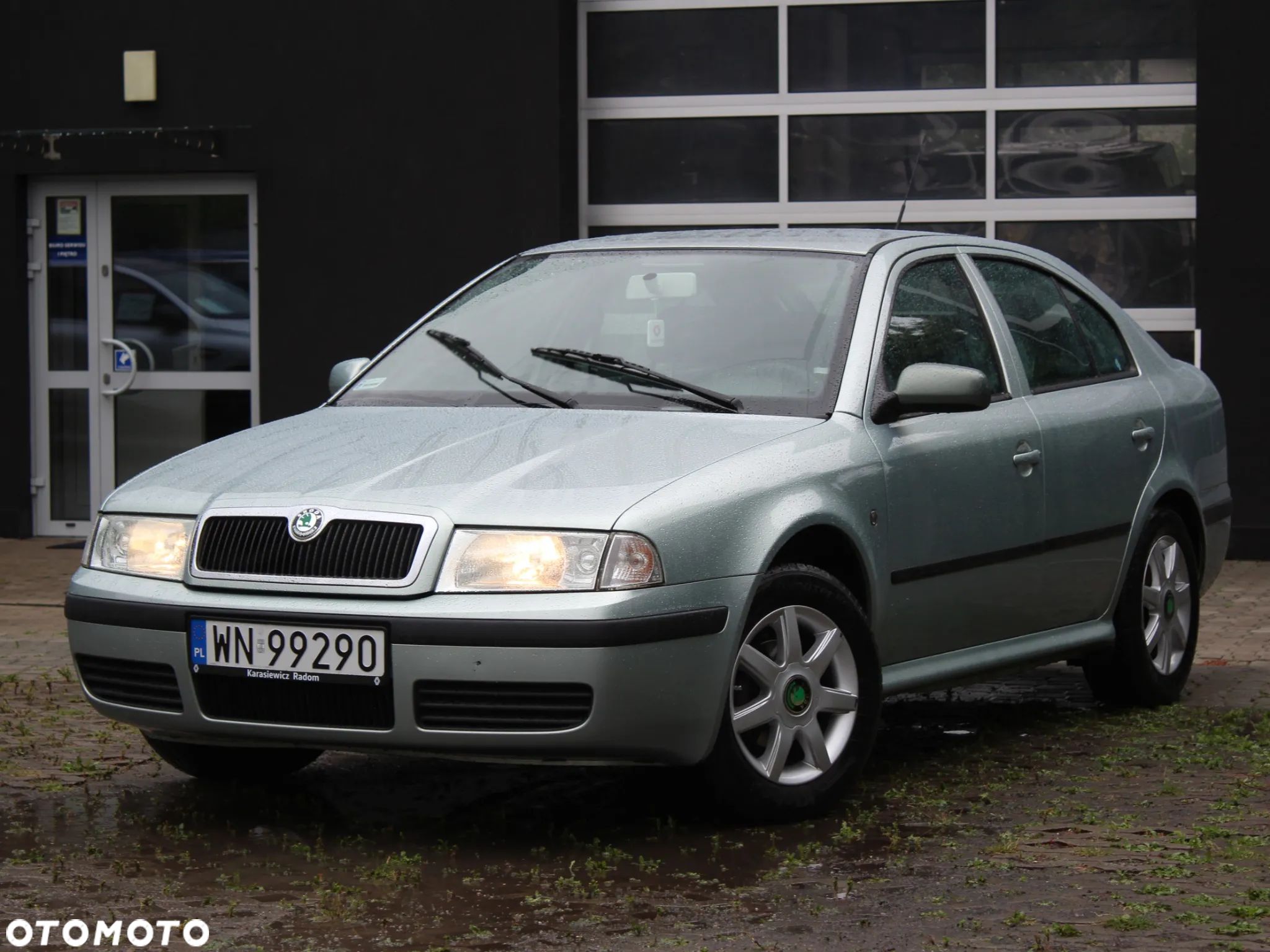 Skoda Octavia 1.6 Tour - 1