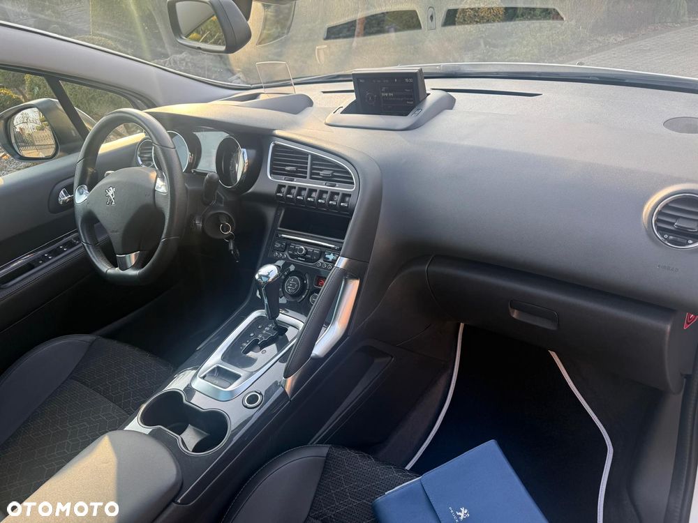 Peugeot 3008 THP 165 EAT6 Stop & Start Allure - 19