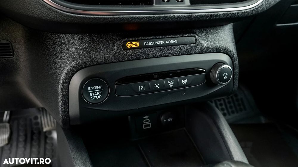 Ford Focus 1.0 EcoBoost Hybrid ACTIVE STYLE - 19