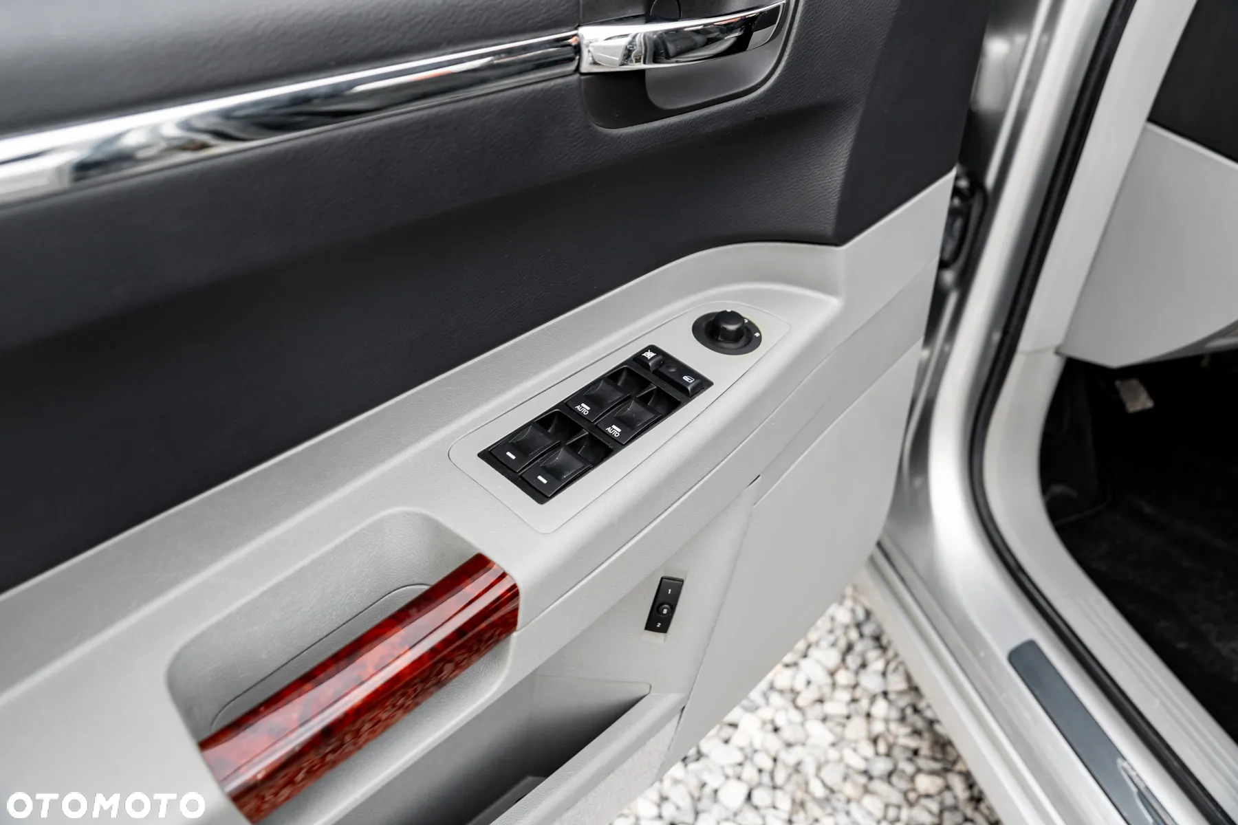 Chrysler 300C Touring 3.5 AWD Automatik - 19
