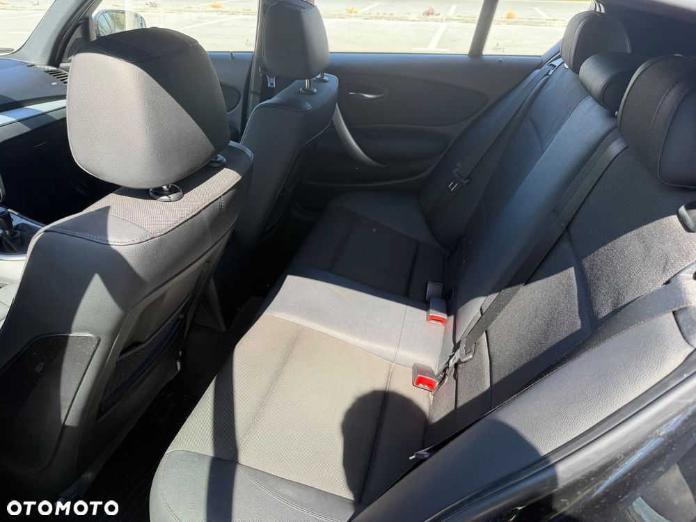 BMW Seria 1 118d - 6