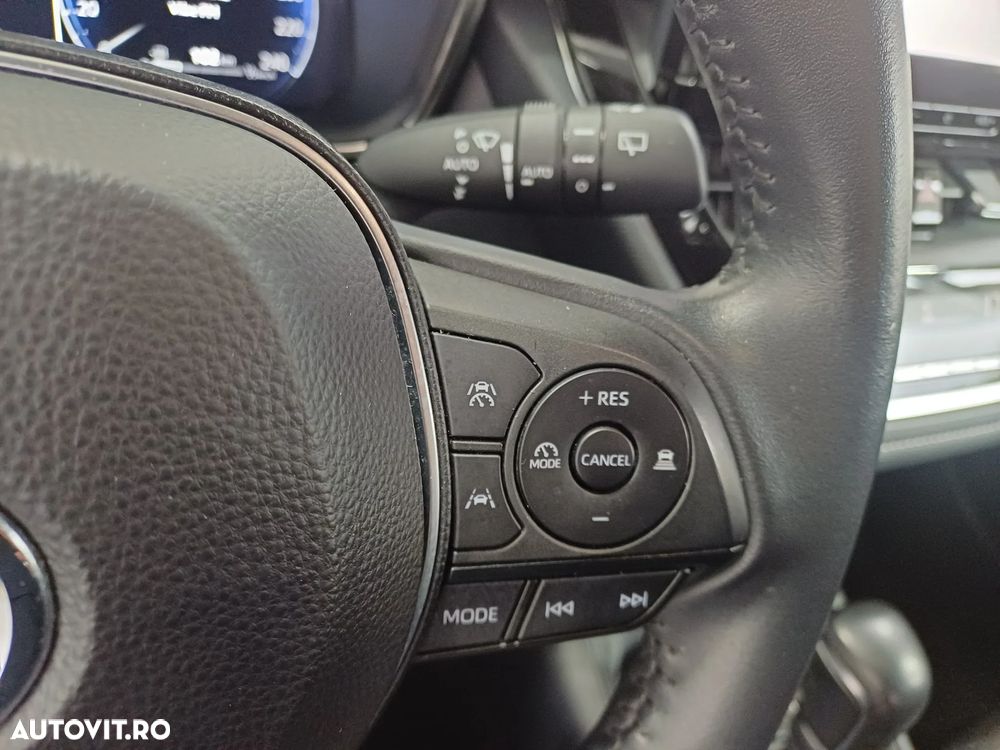 Toyota Corolla 1.8 Hybrid Touring Sports - 12