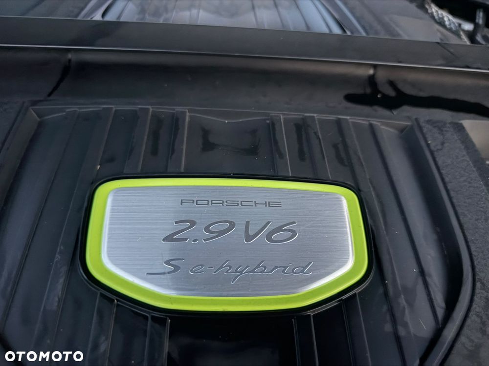 Porsche Panamera 4S E-Hybrid - 28
