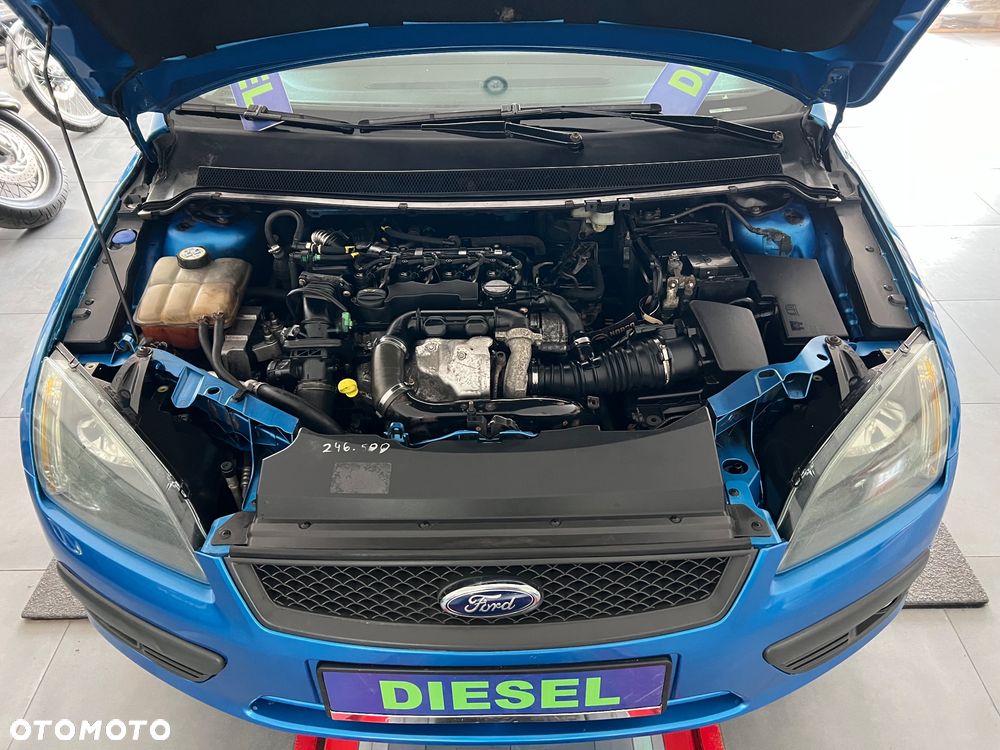 Ford Focus 1.6 TDCi DPF Ambiente - 14